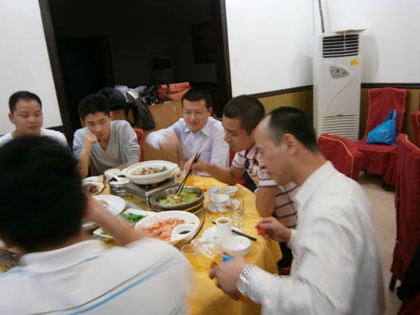 公司3月幼聚，新同事碰头会 So happy !