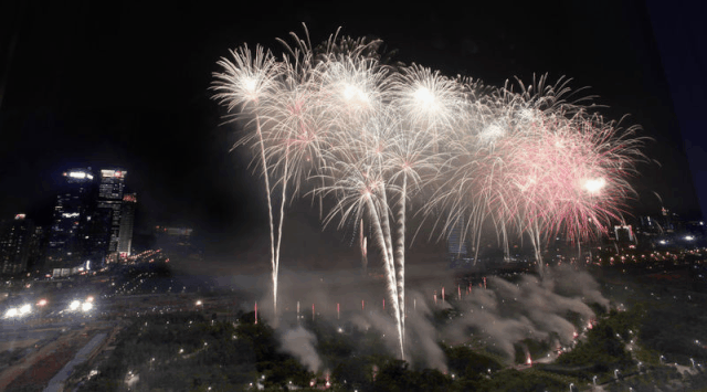1569507373126350.gif 640.gif
